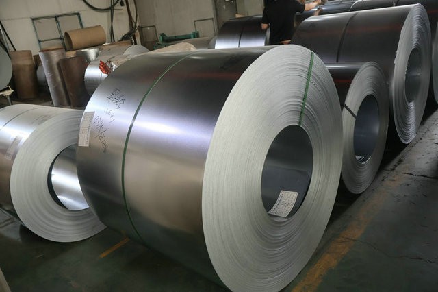 Nano anti-corrosion insulation plate