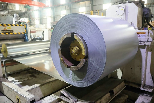 Nano anti-corrosion insulation plate