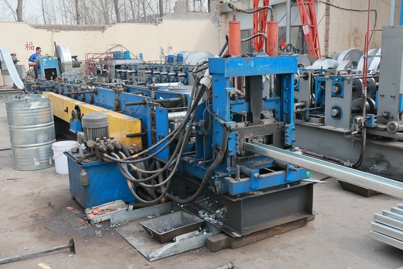 C shaped steel 